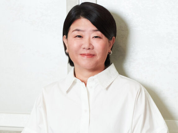 [인터뷰] “가족의 객사 겪어 공감” 이정은이 ‘경주기행’ 복수극에 뛰어든 이유